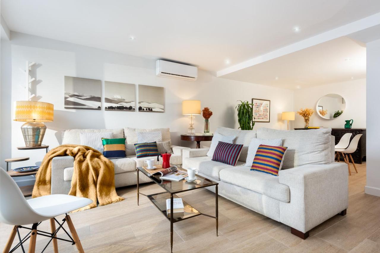 Plaza Espana, Acogedor Apartamento Con Patio Sevilla Buitenkant foto